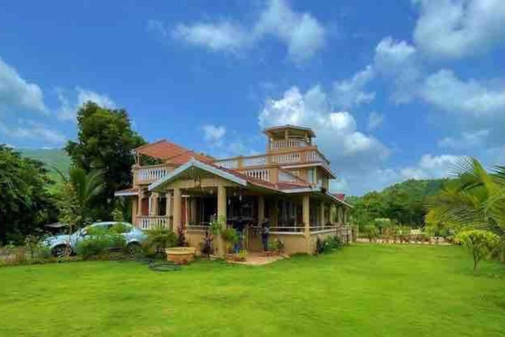 Shangri-La Valley Retreat Karjat Exterior foto